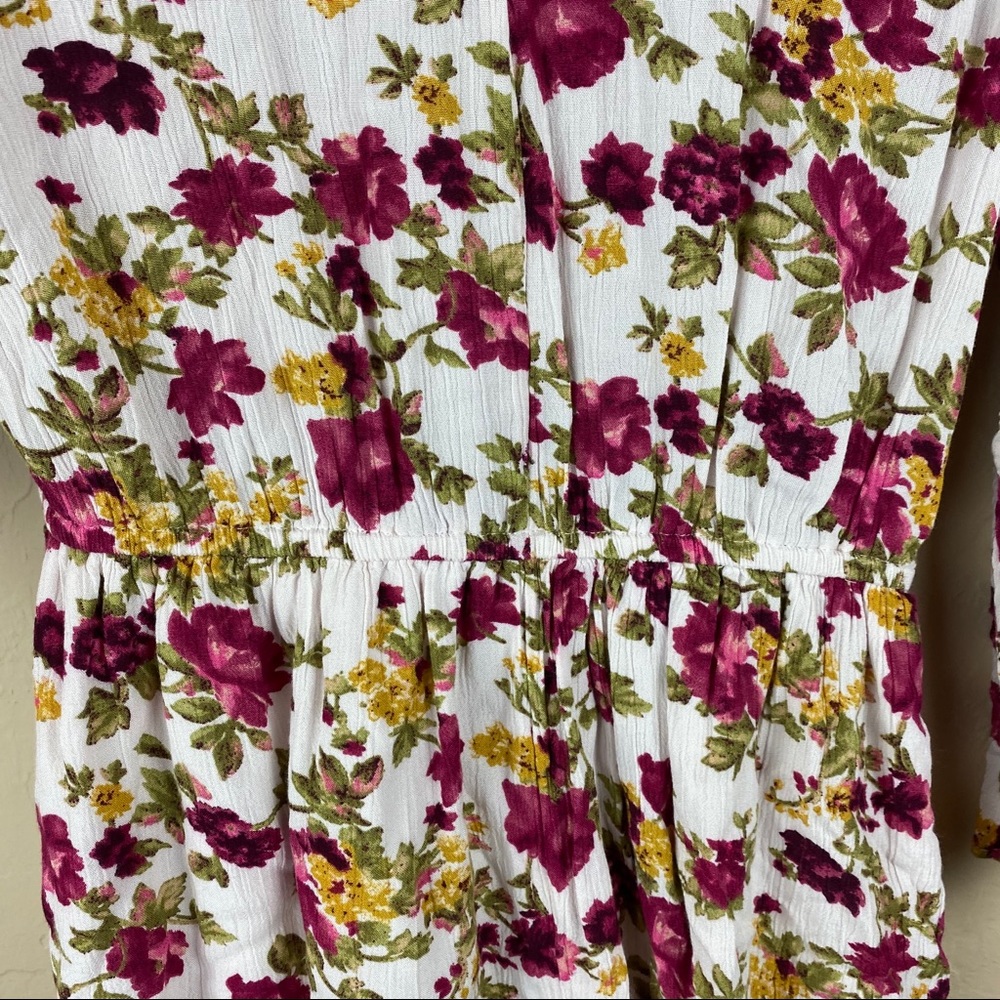 American Eagle AEO White Pink Floral Romper XS - Picture 11 of 14